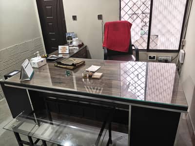 OFFICE TABLE WITH 8MM GLASS