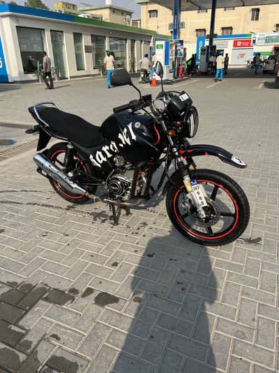 Yamaha YBR 125G 2016 | 44,000 KM | Yoshimura Exhaust | front clips