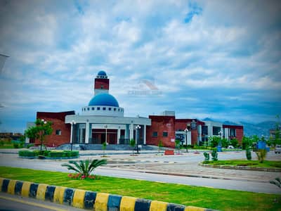 2 Digit Plot | Walking distance to Park Masjid & Market