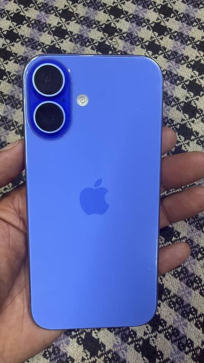 iPhone 16