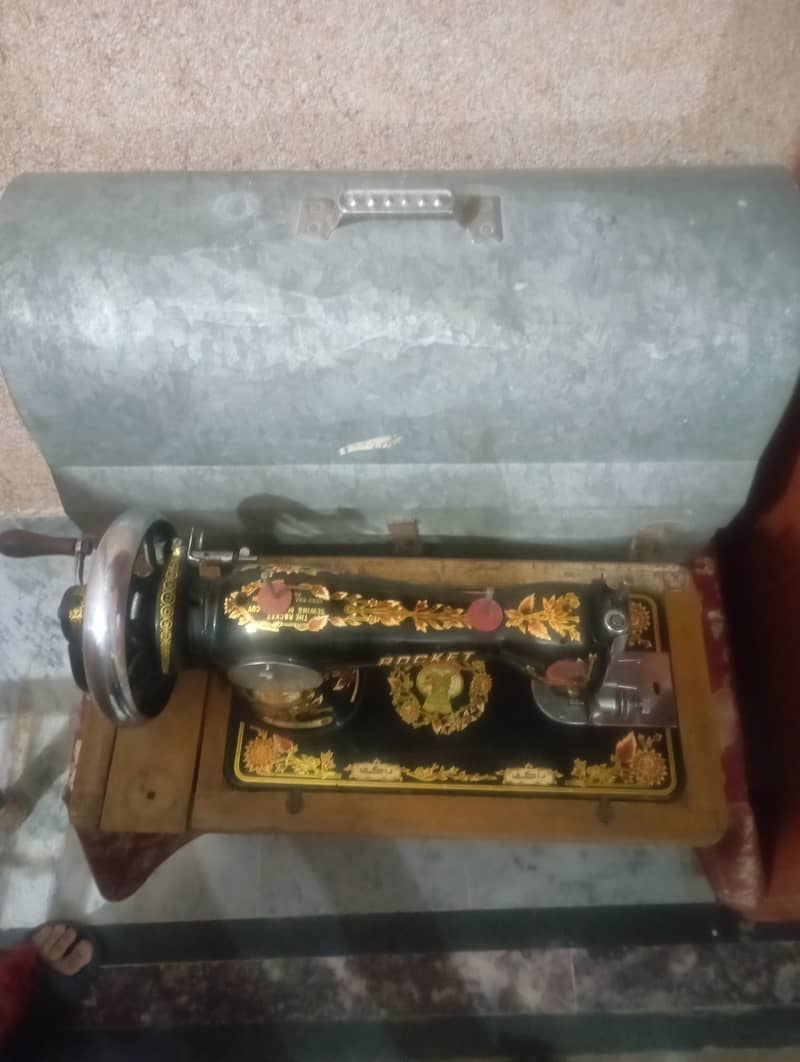 Sewing machine salai machine 2
