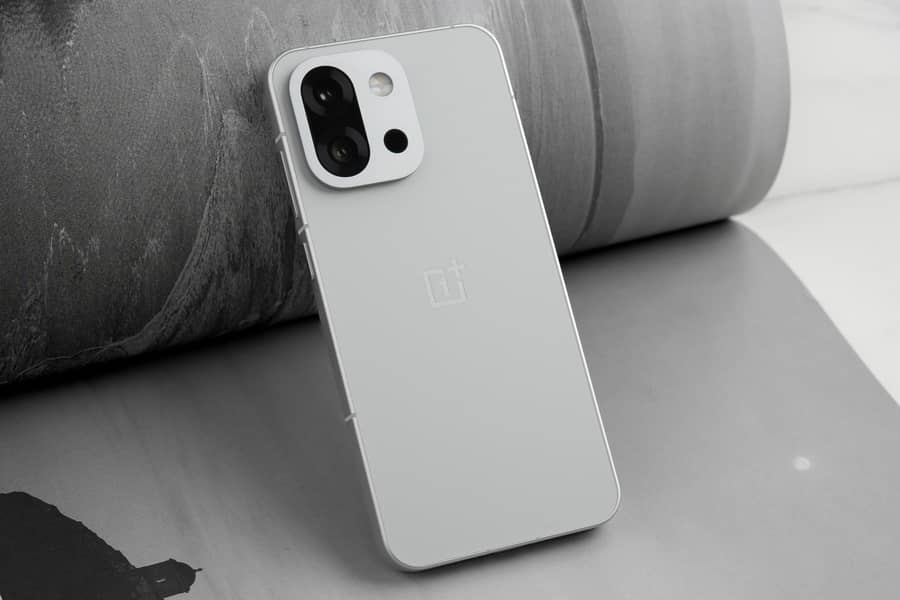 One Plus 13t 1