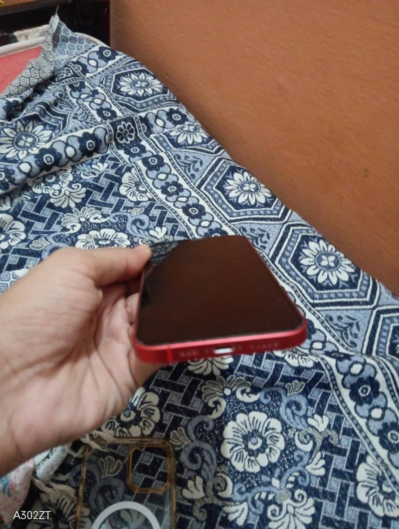 Apple iPhone 12 3