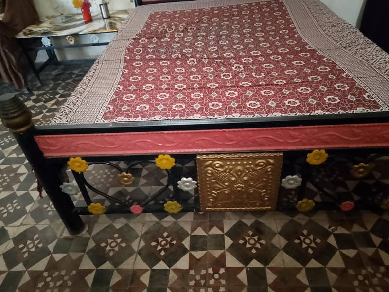 iron bed and sofas set 3