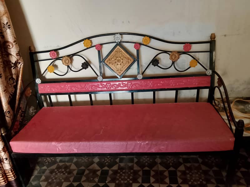 iron bed and sofas set 5