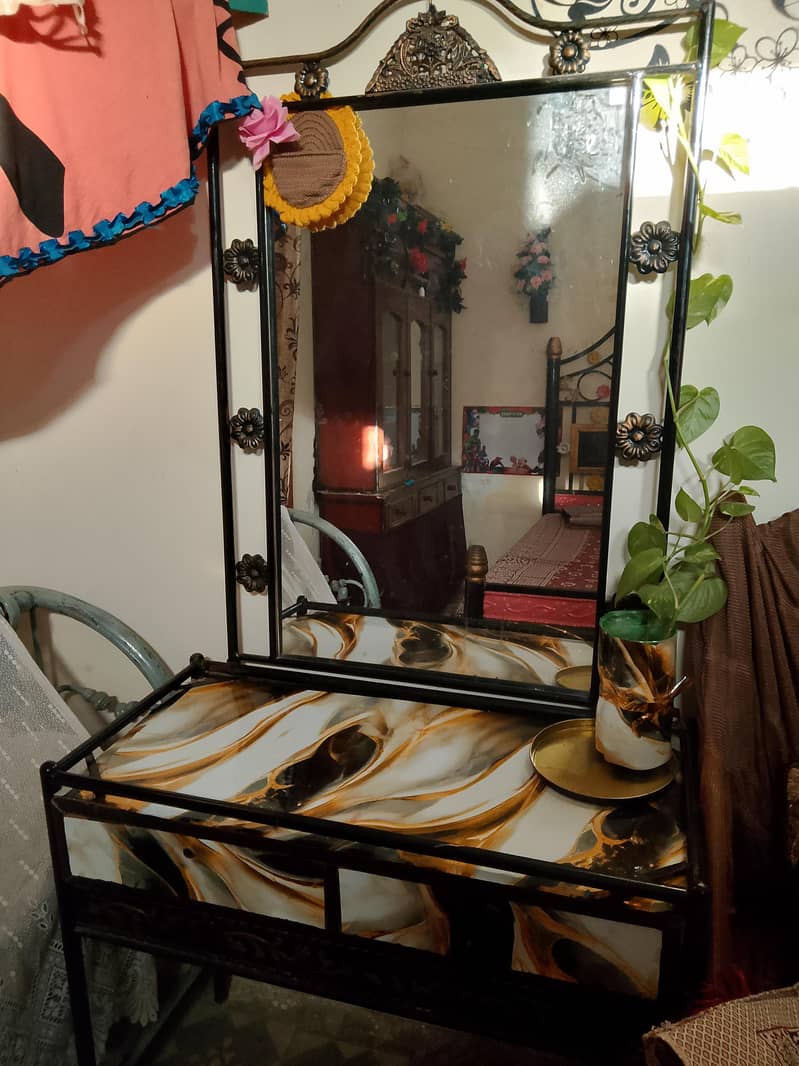 iron bed and sofas set 9