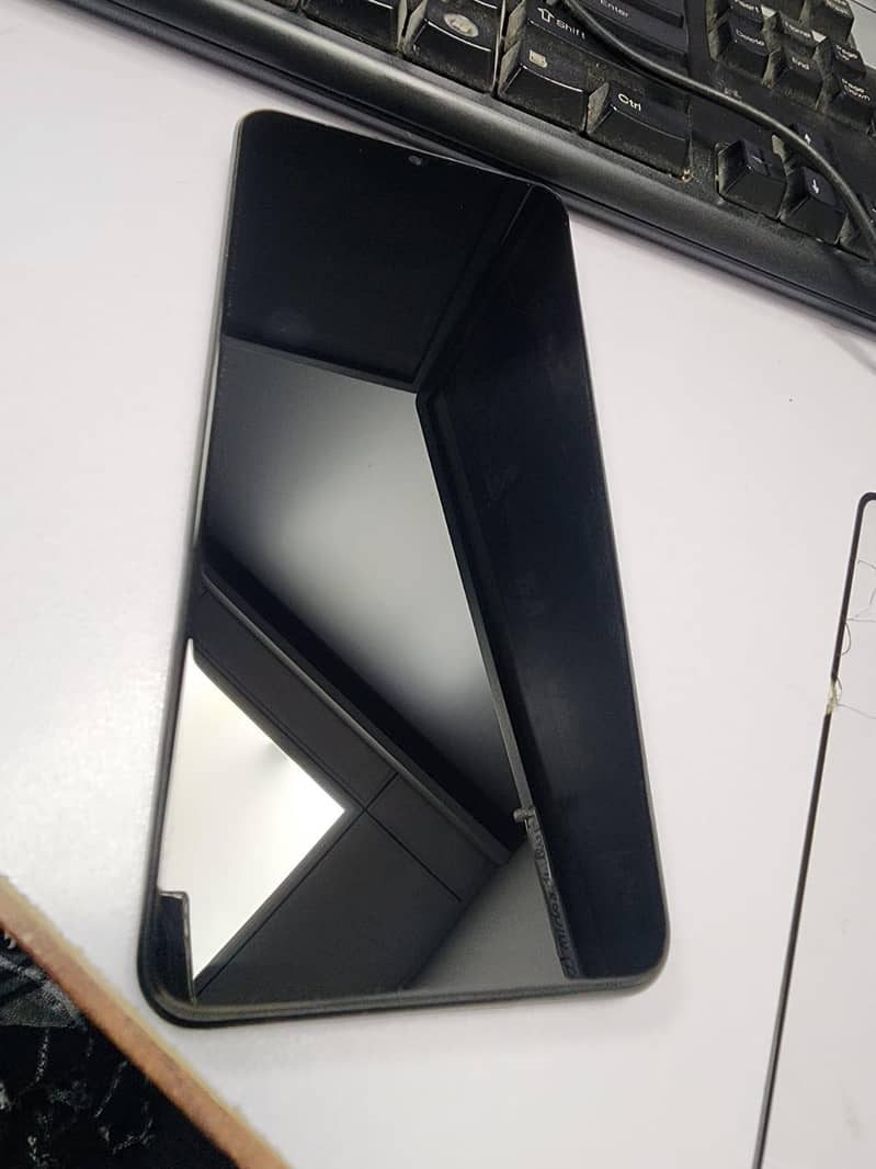 Realme Note 60x exchange possible but with iphone 2