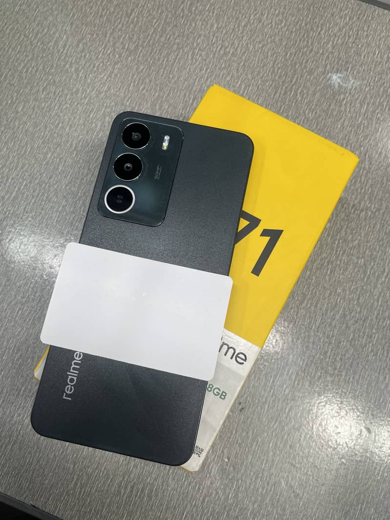 Realme C71 0