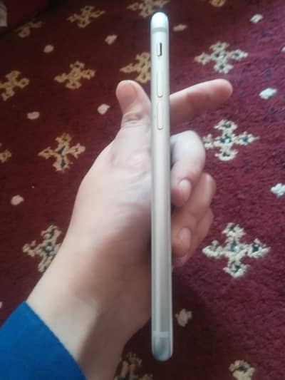 Apple iPhone 8