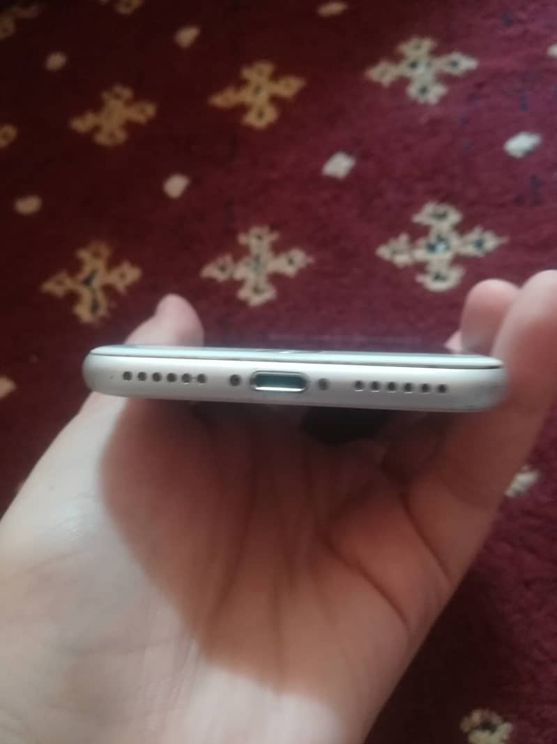 Apple iPhone 8 2