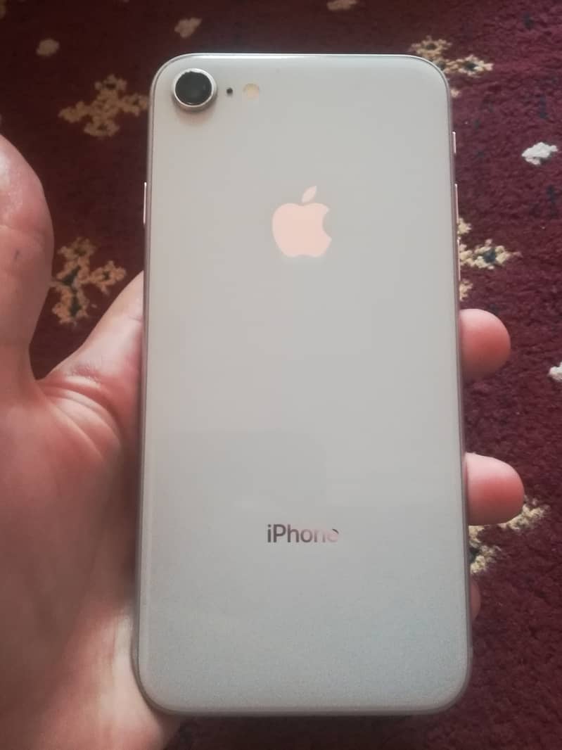 Apple iPhone 8 3
