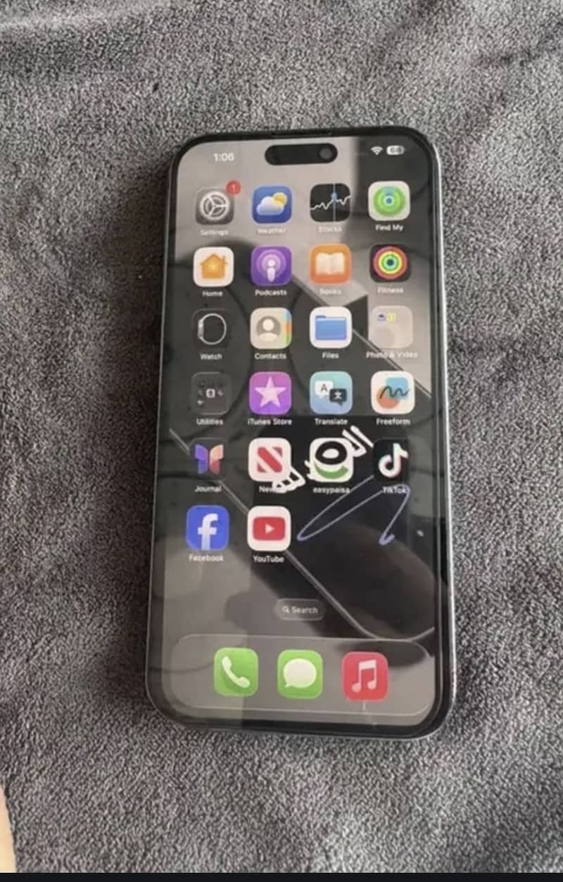 Apple iPhone 14 Pro Max 1