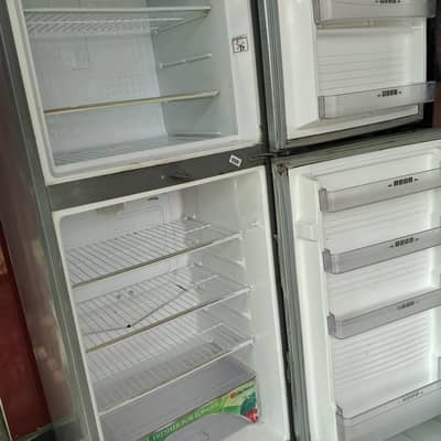 2 door fridge with 135V