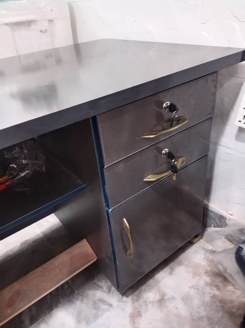 Office/Shop Table 2