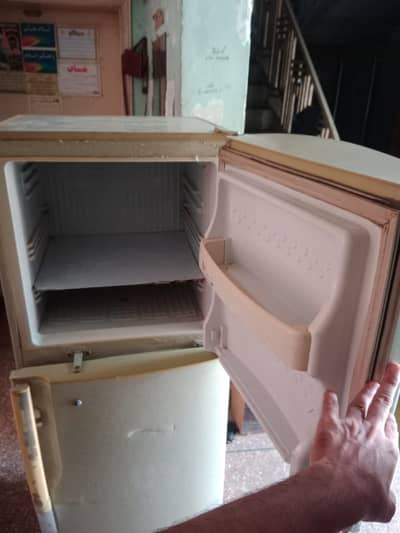 Used Fridge for sale in Lahore