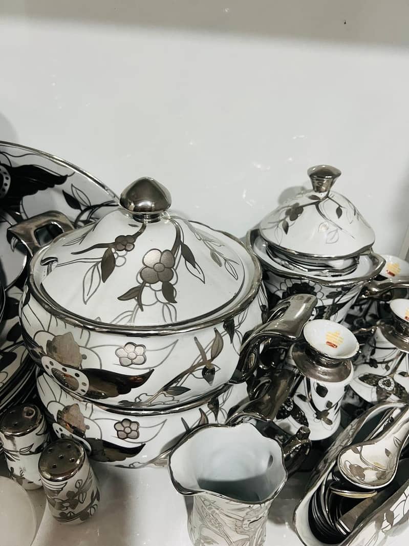dinner set 1