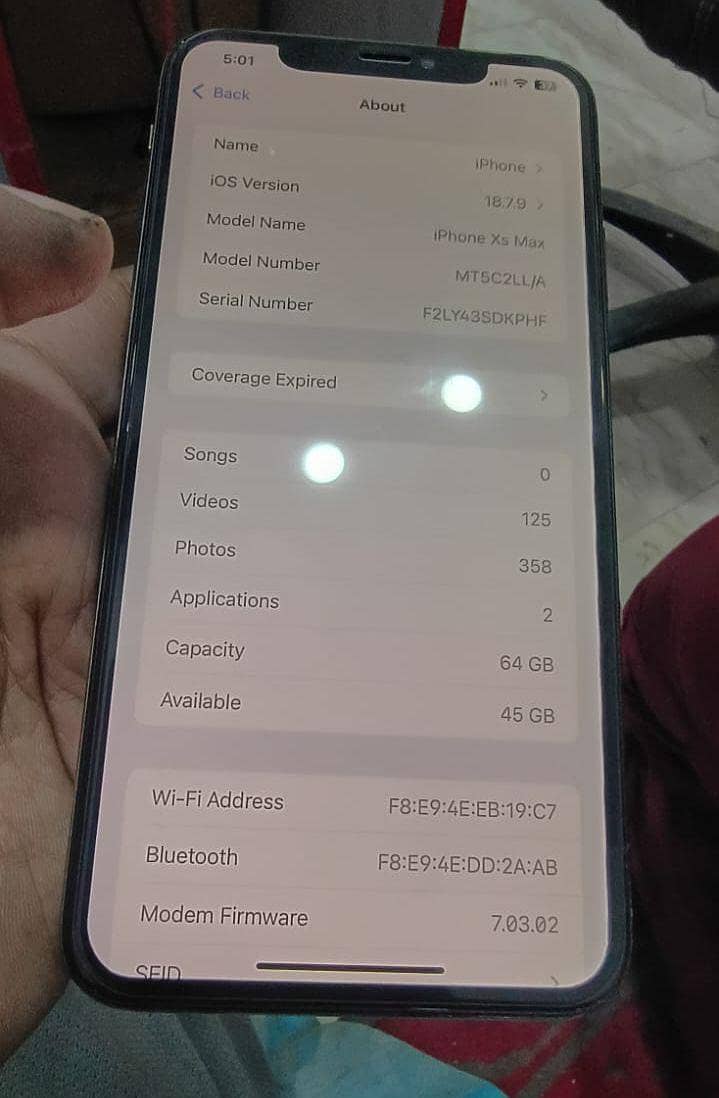 Apple iPhone XS Max 3