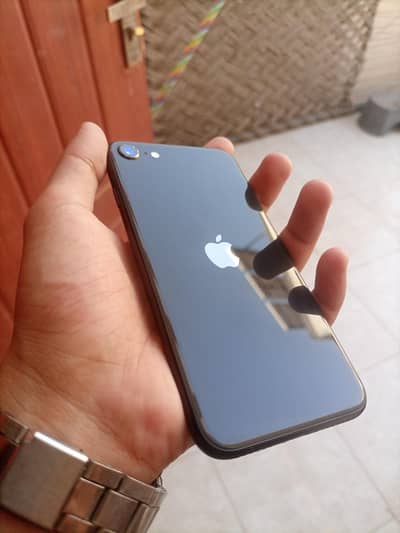 Apple iPhone SE 2020