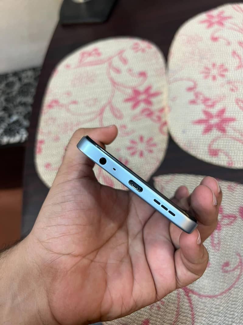 Tecno Spark 50 4