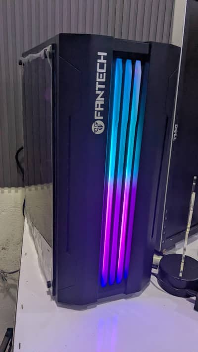 i7 4th gen 1660 super 256 SSD 1tb hdd
