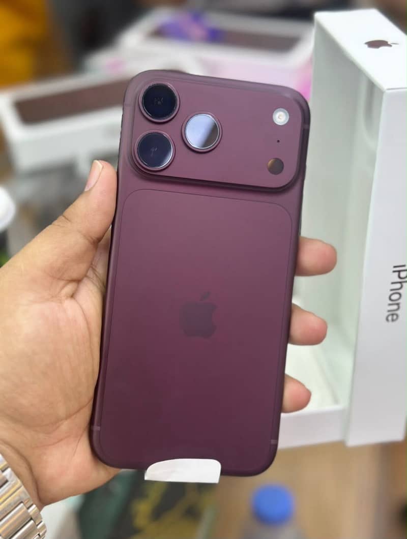 Apple iPhone 18 Pro Max 1