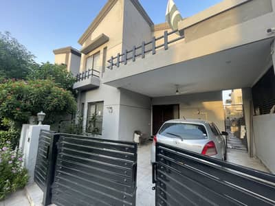 10 marla house for sale in divine gardens