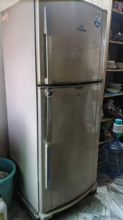 Dawlance Refrigerator is for sale.
