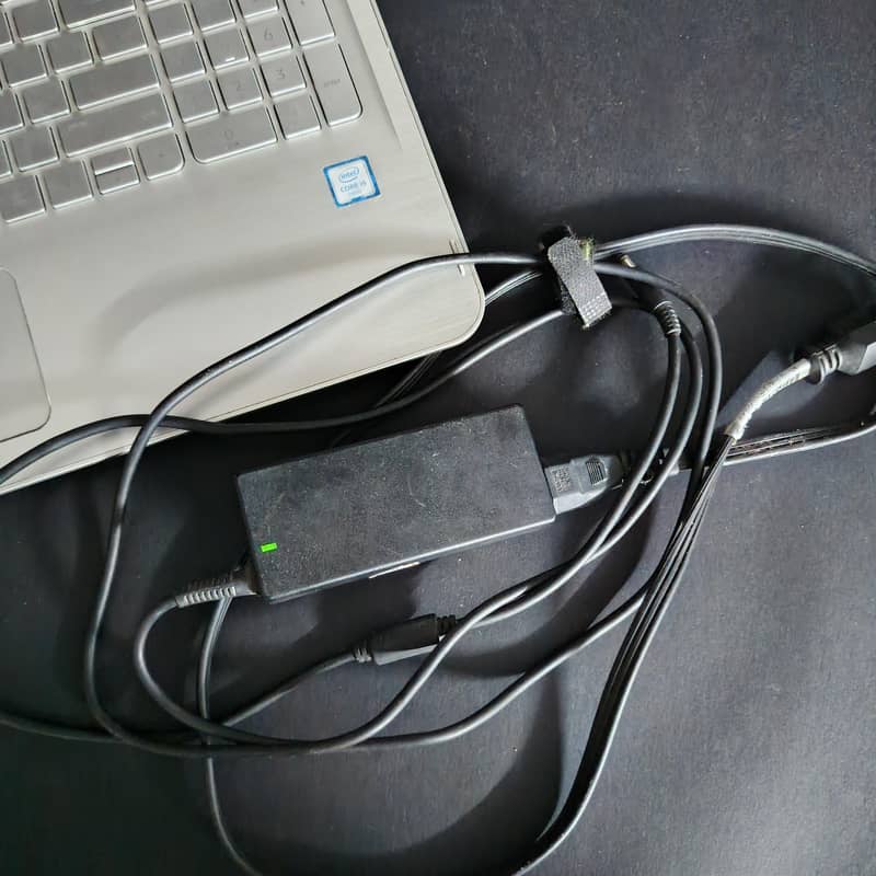 HP envy x360 (16GB RAM, 1TB HHD) (core i5, 6th generation) 5