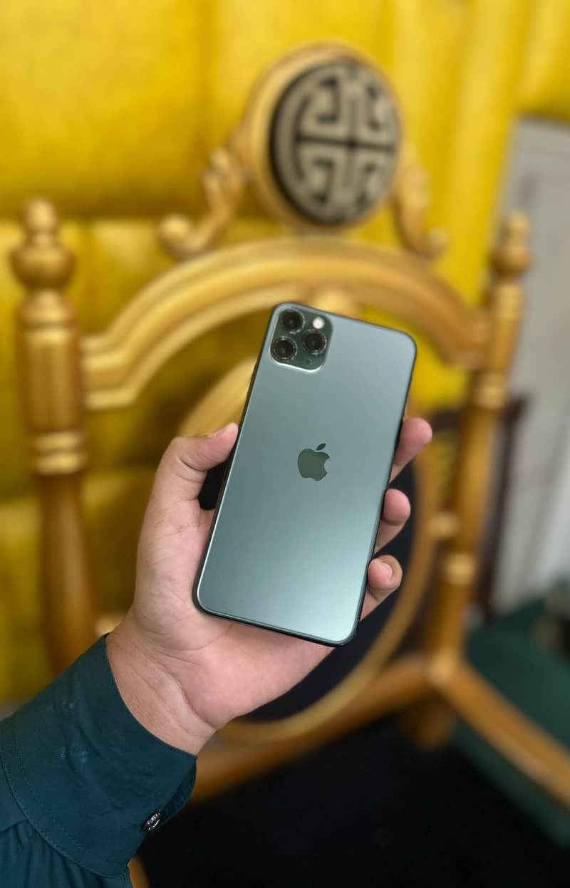 Apple iPhone 11 Pro Max 0