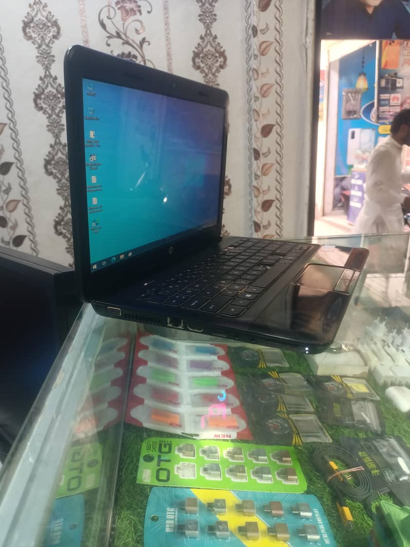 Leptop core i3 3
