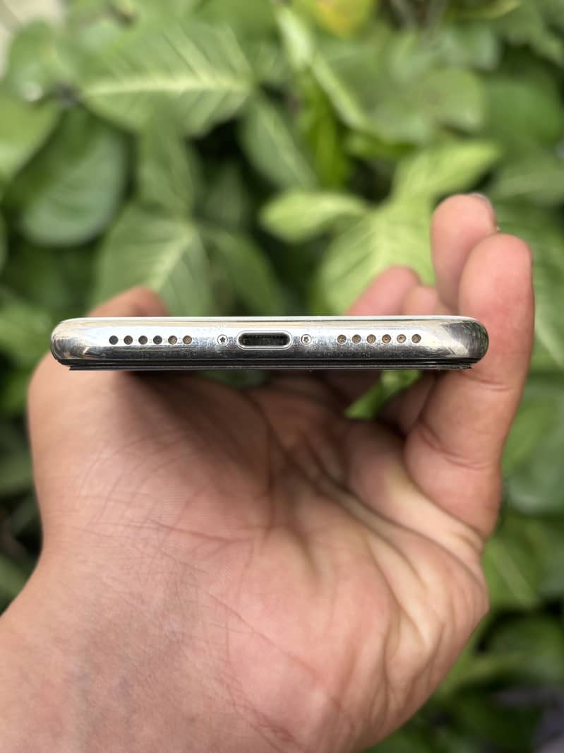 Apple iPhone X 7