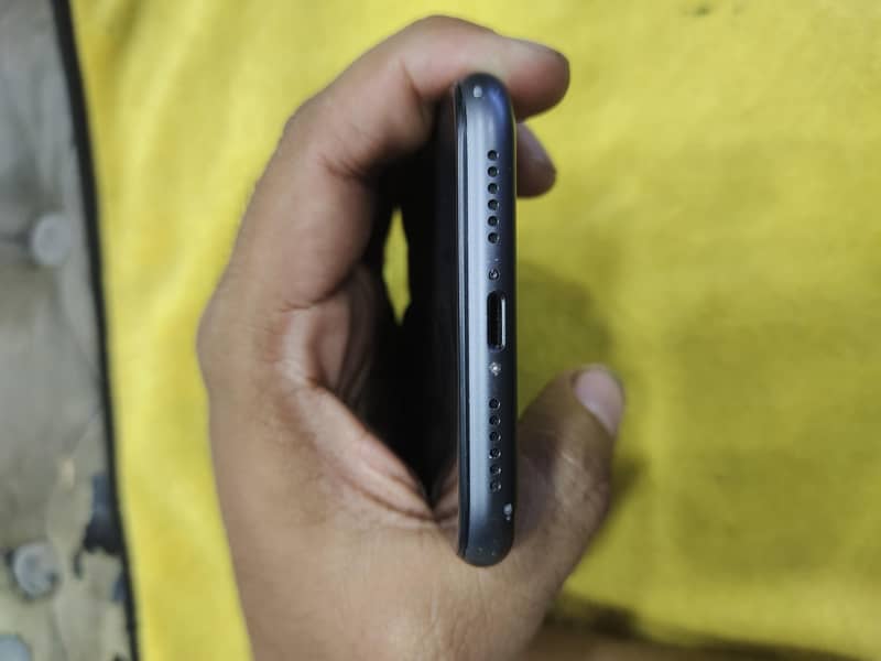 Apple iPhone 11 2