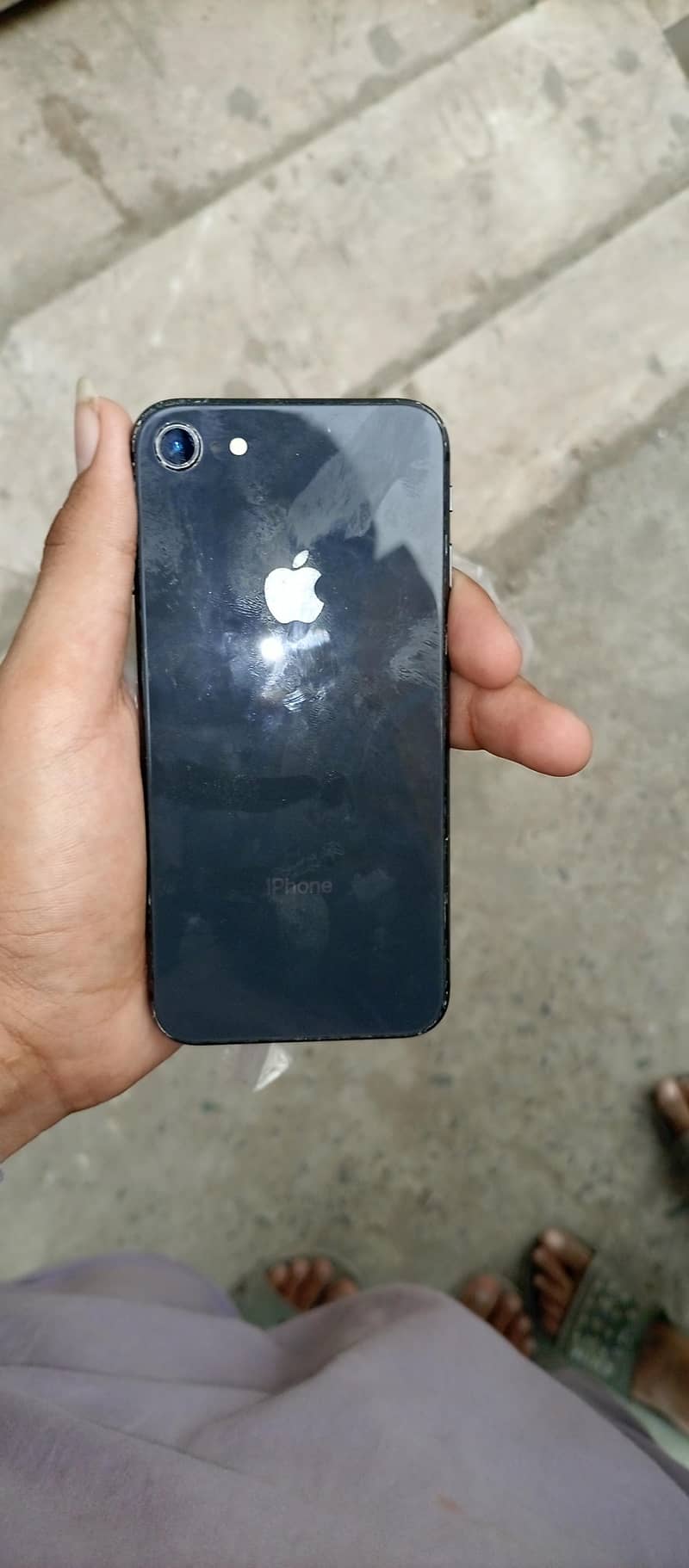 Apple iPhone 8 1