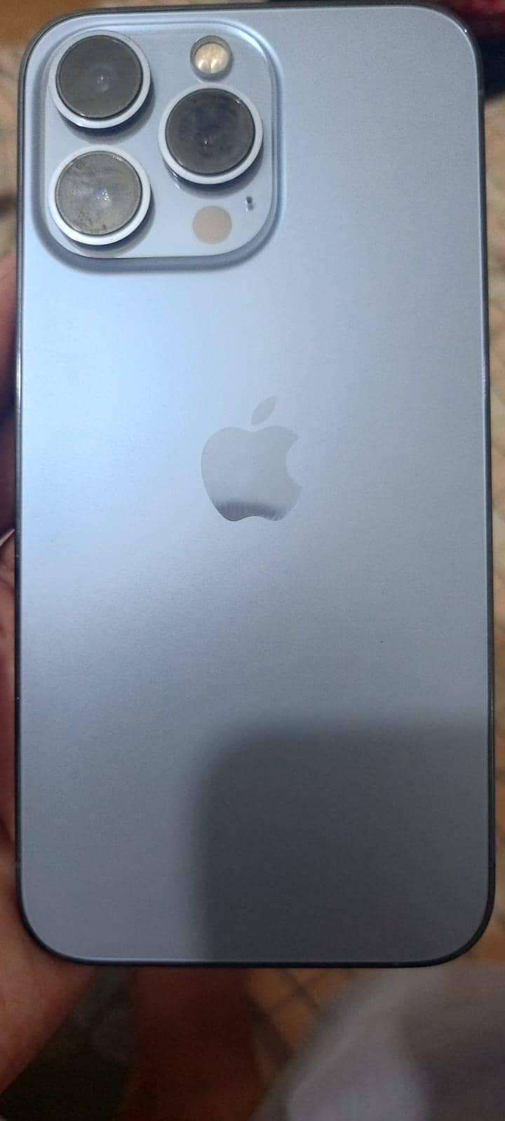 Apple iPhone 13 Pro 4
