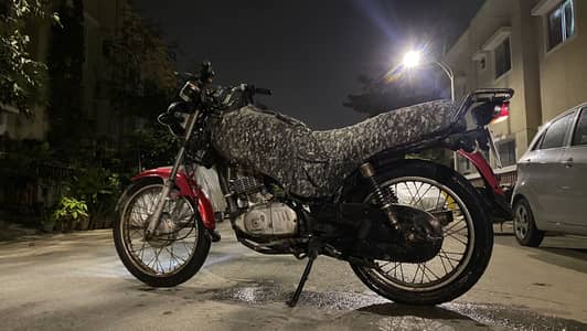 Suzuki GS150 2013