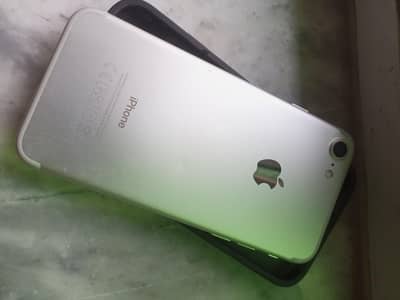 Apple iPhone 7