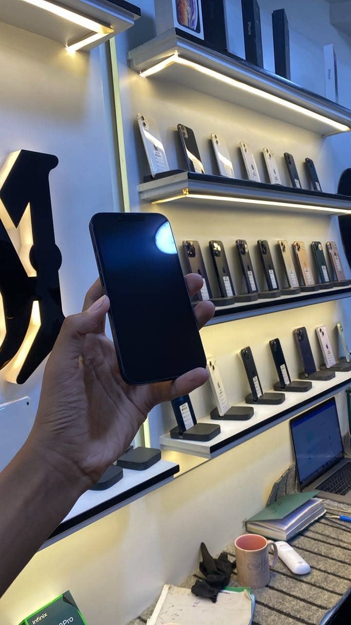 Apple iPhone 14 1