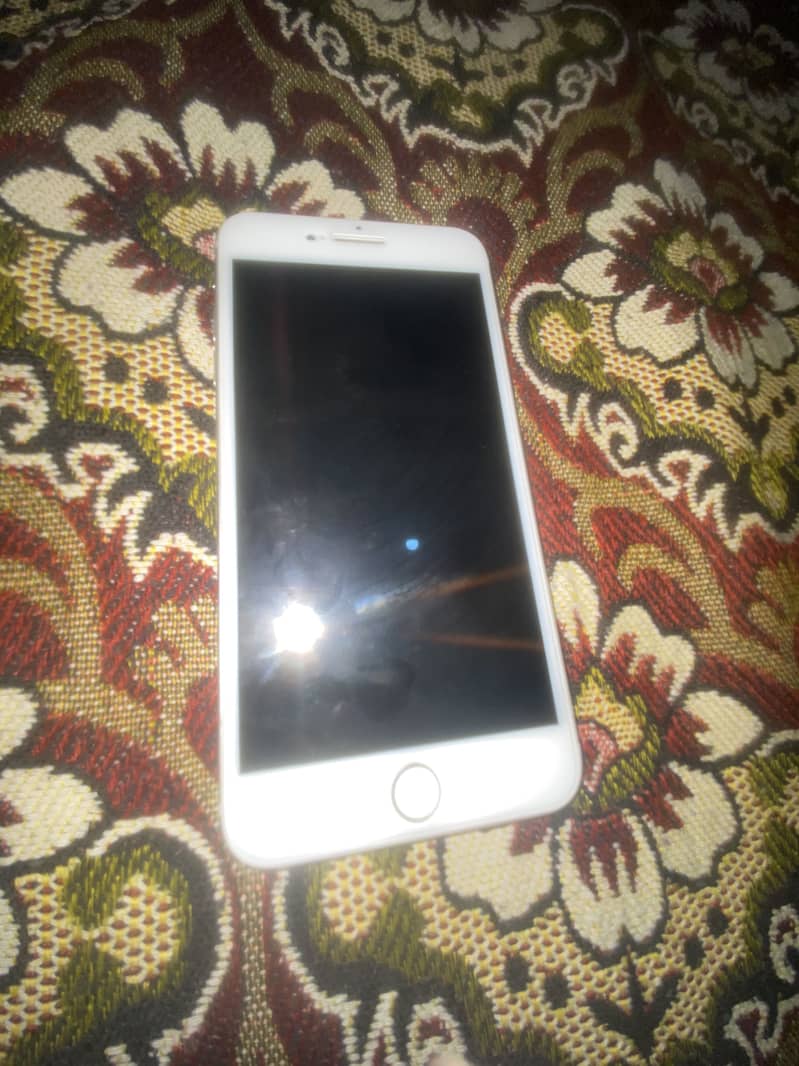 Apple iPhone 7 Plus 1