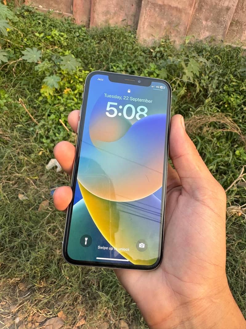 Apple iPhone X 0