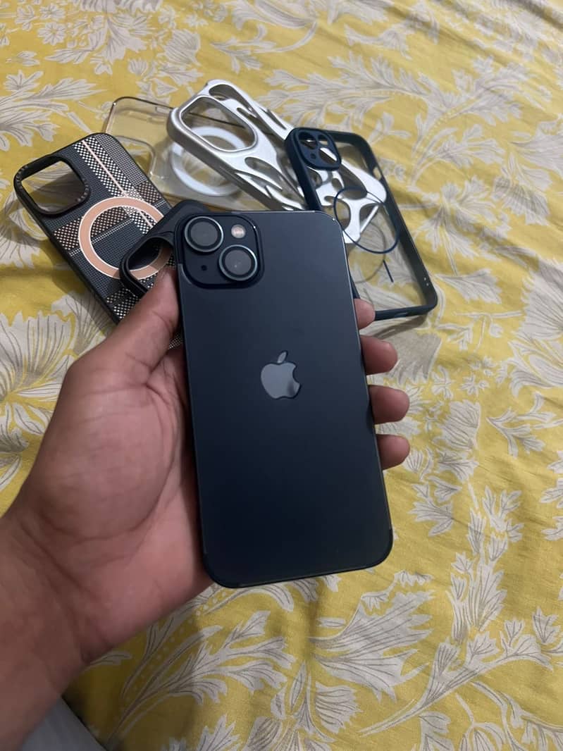 Apple iPhone 13 5