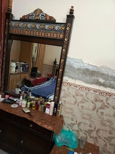Beautiful Antique Wooden Dressing Table with Large Mirror