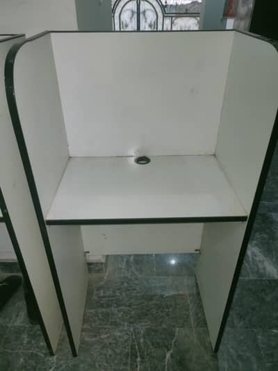 call center cubicle
