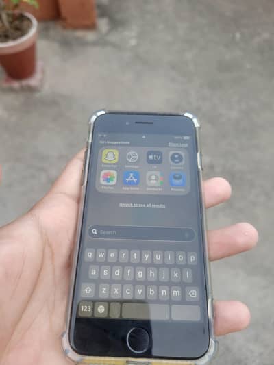 Apple iPhone SE