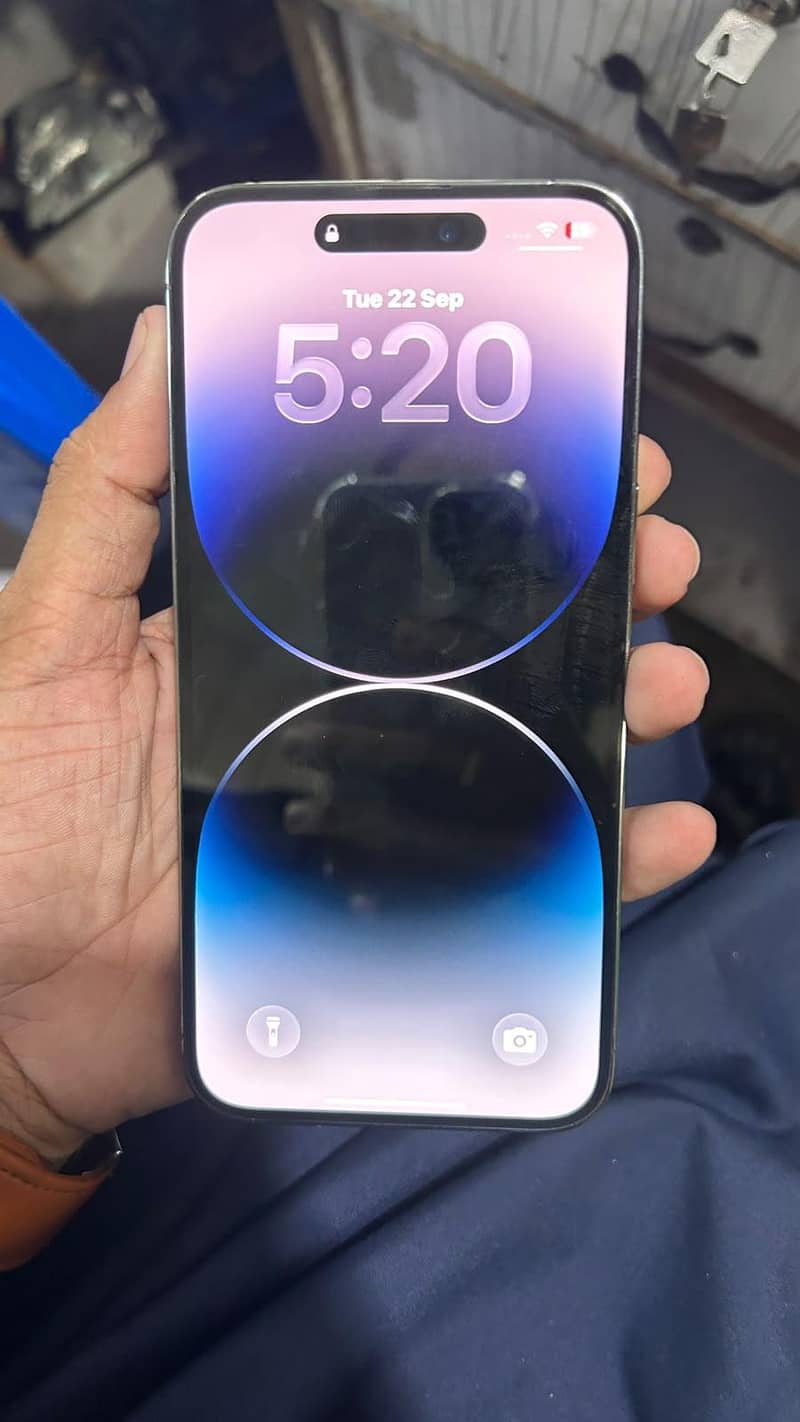 iPhone 14 Pro Max 1