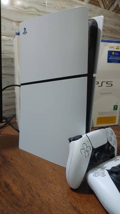 PS5 SLIM WITH BOX 1TB & DISC EDITION