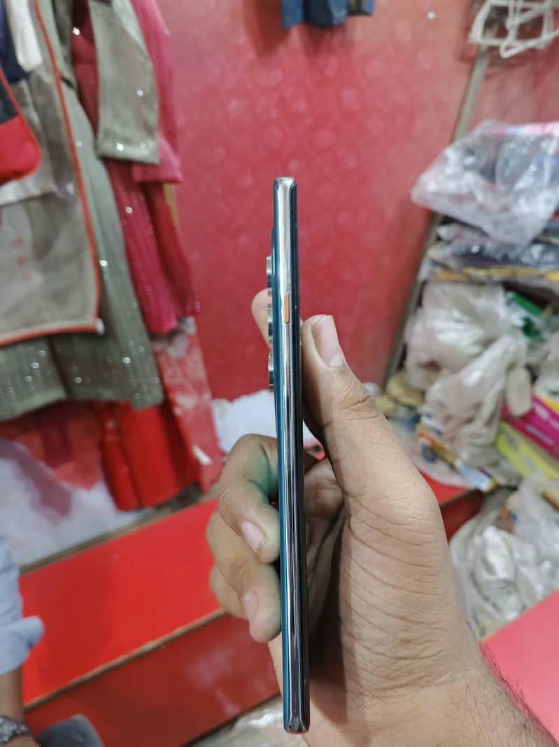 Tecno CAMON 40 Pro 2