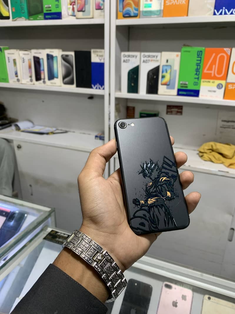 Apple iPhone SE 3