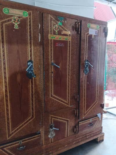 wardrobe