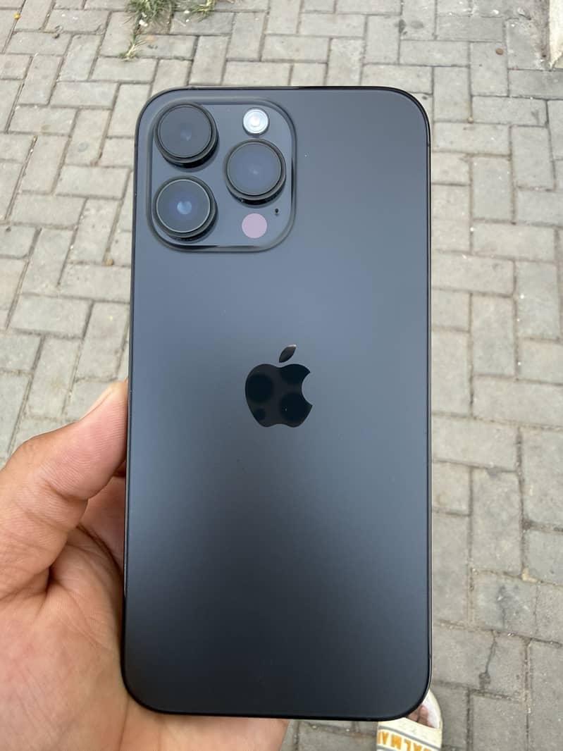 Apple iPhone 14 Pro Max 3