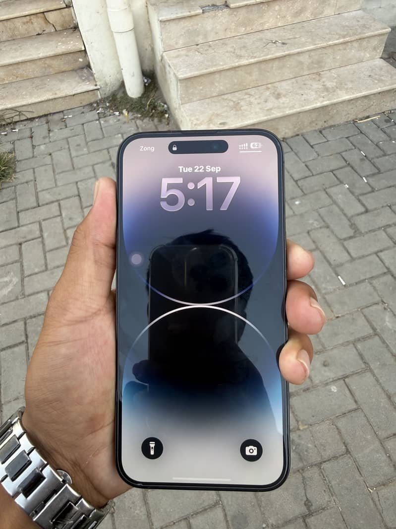 Apple iPhone 14 Pro Max 4